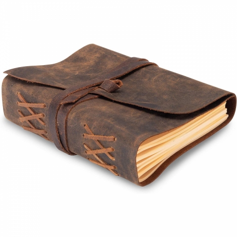 Jurnal cu coperta din piele format A5, 400 pagini, inchidere cu siret rustic